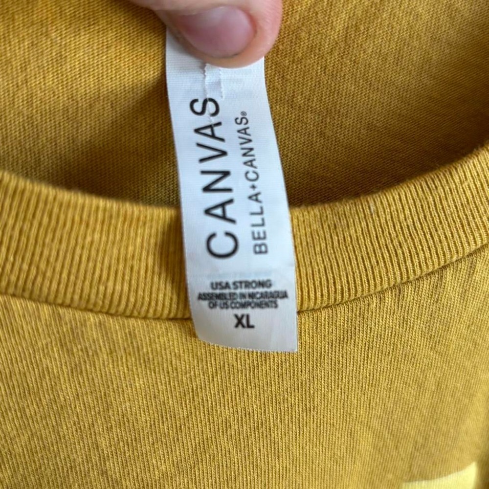CHEIFS* Red Kingdom Tshirt size XL - Picture 3 of 3